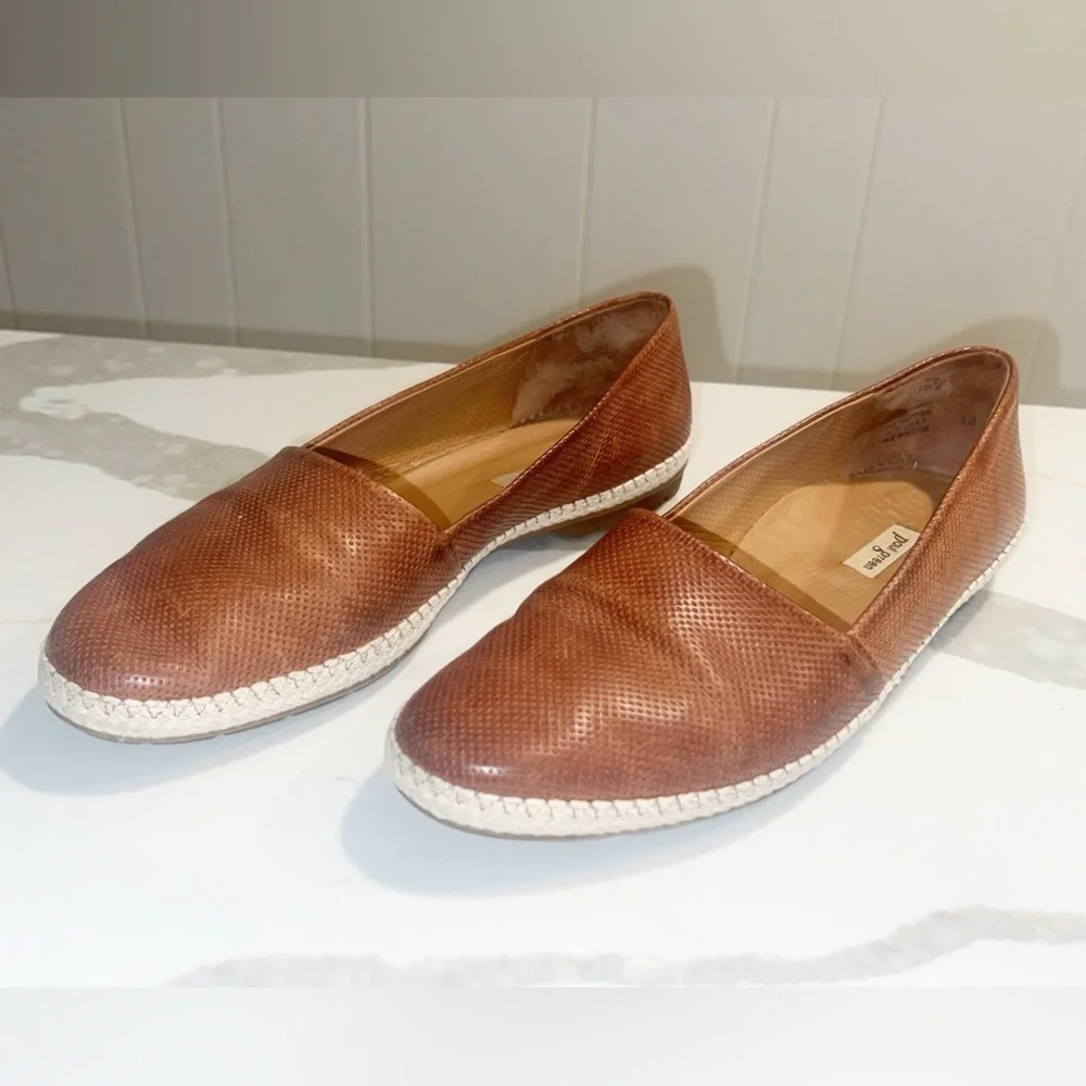 PAUL GREEN Perforated Leather Espadrille